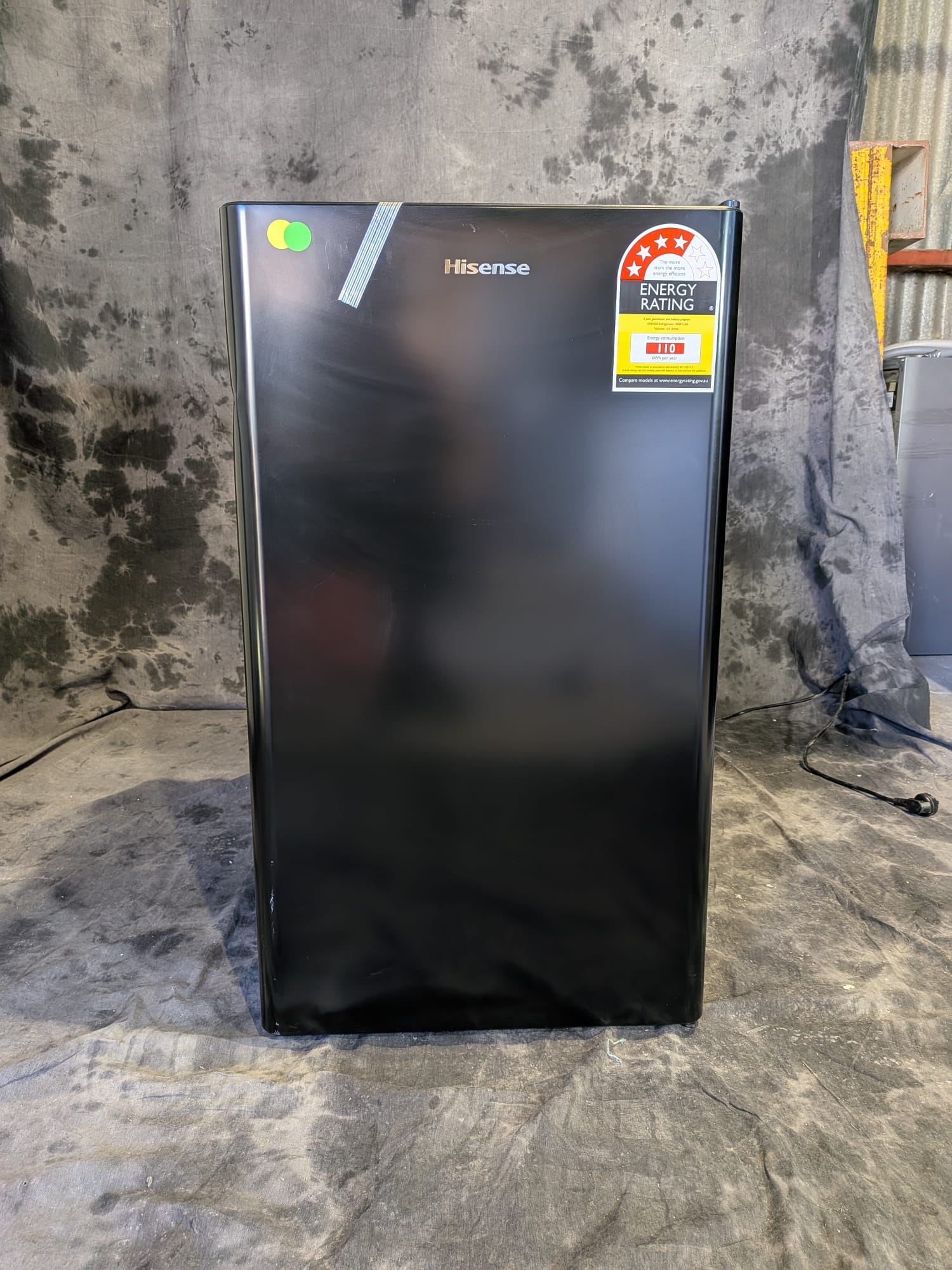 Hisense 124L Bar Fridge HRBF126B (Black)