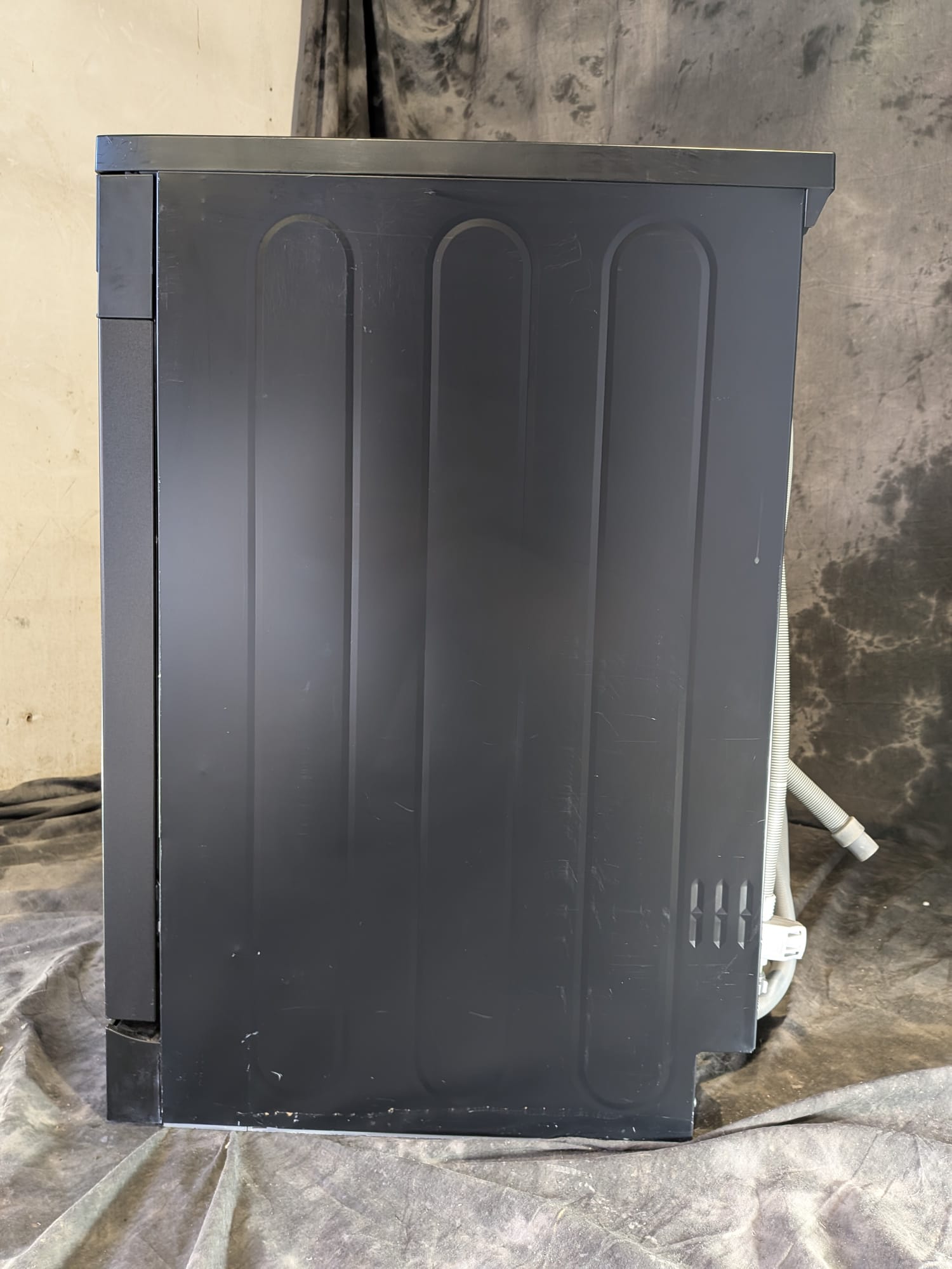 Hisense Freestanding Dishwasher Black Steel HSAP16FB