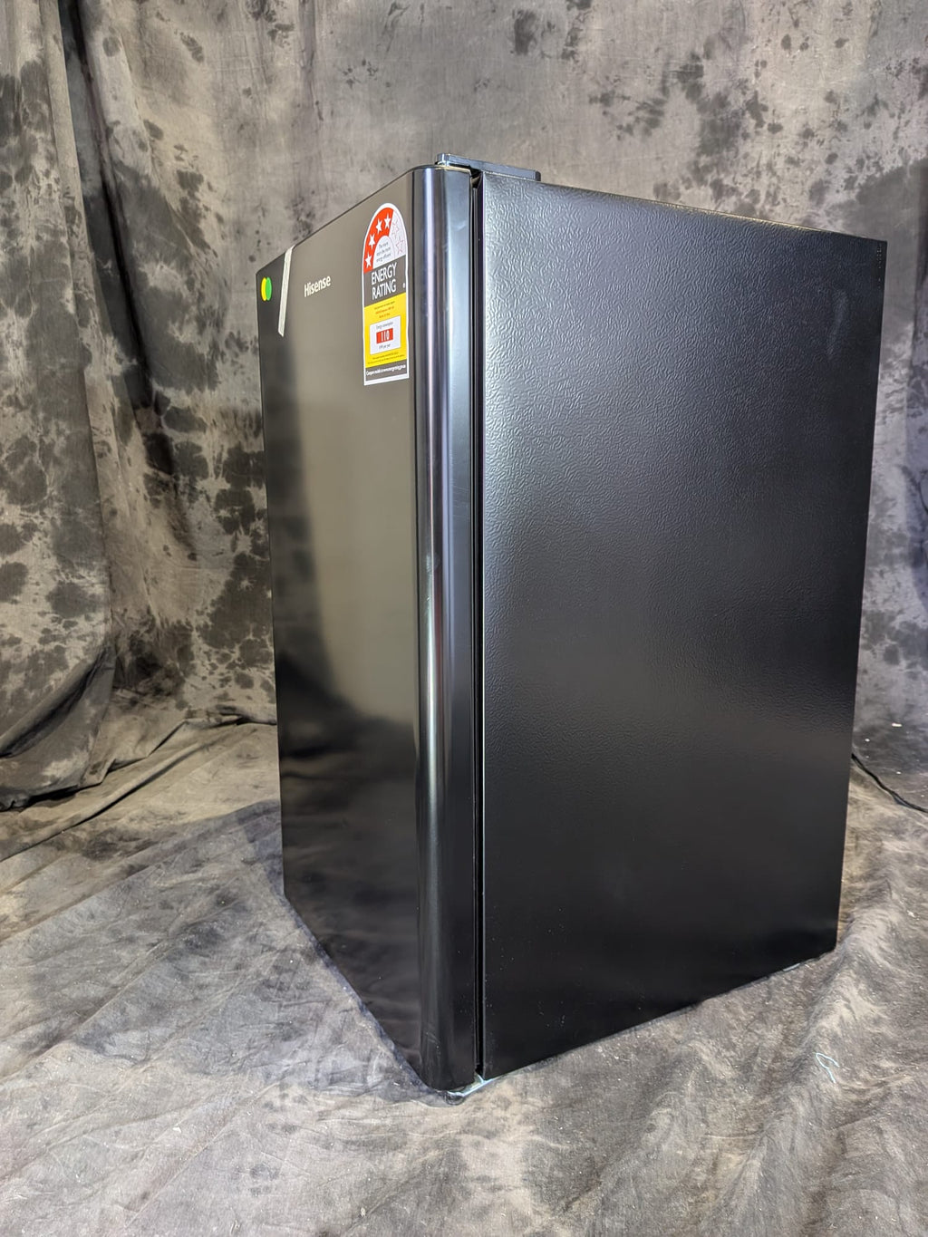 Hisense 124L Bar Fridge HRBF126B (Black)