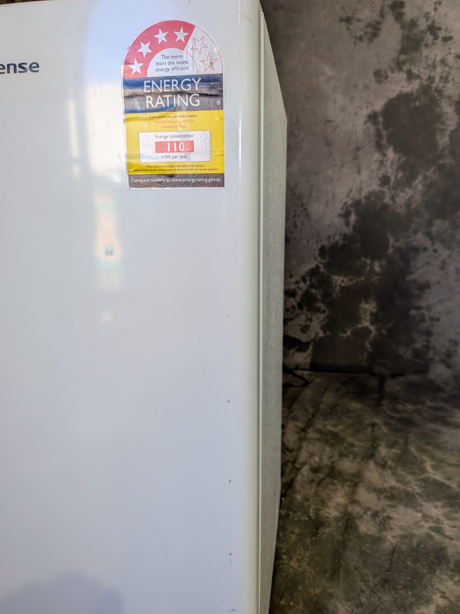 Hisense 124L Bar Fridge HRBF126