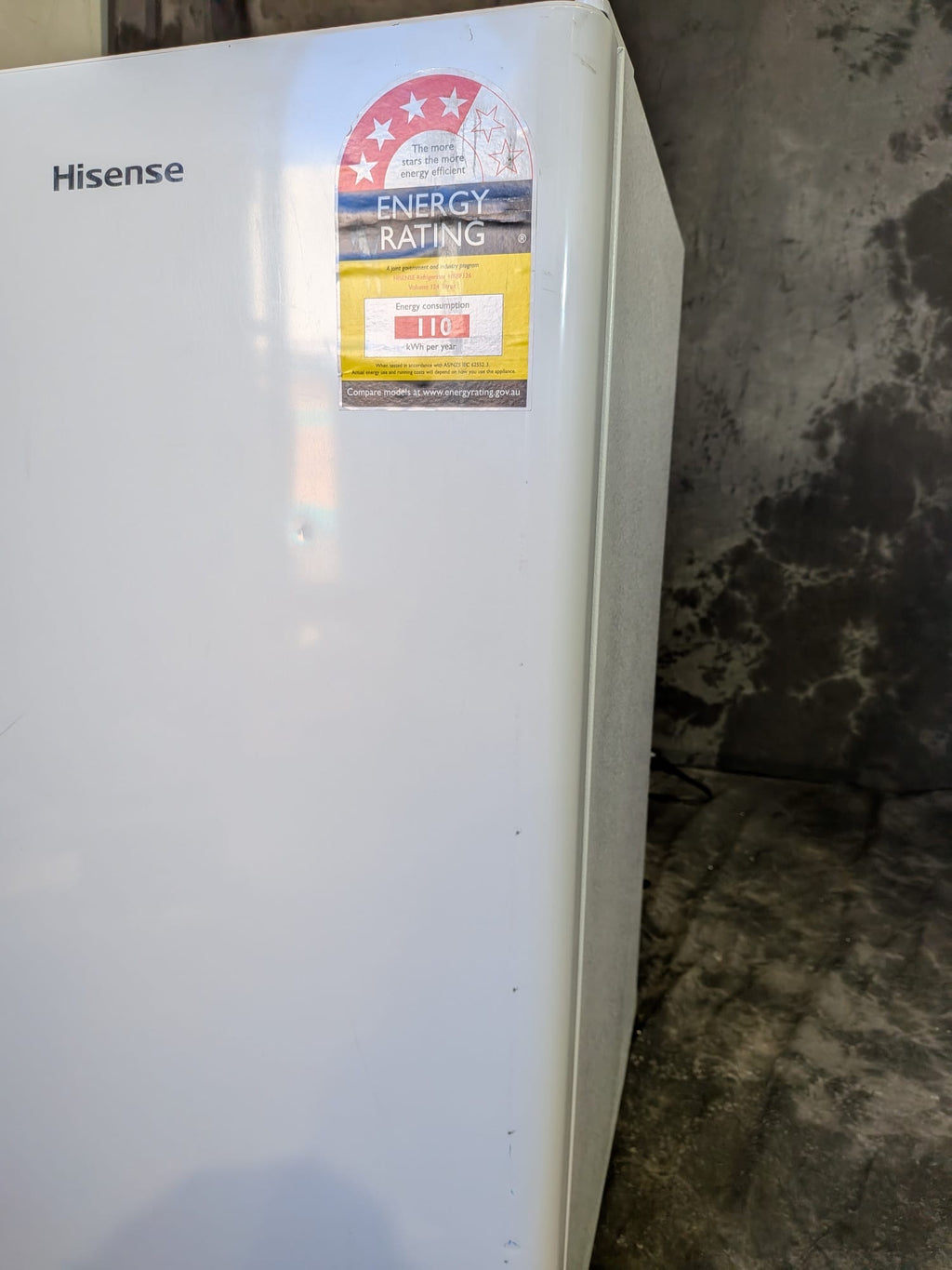 Hisense 124L Bar Fridge HRBF126