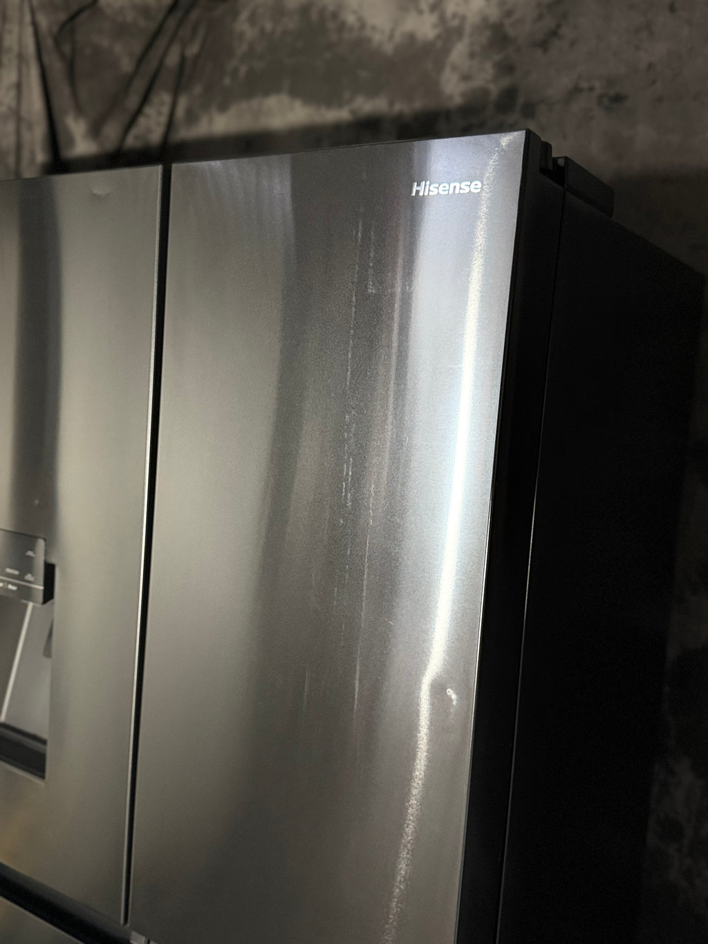 Hisense 632L Side by Side Refrigerator HRSBS633BW
