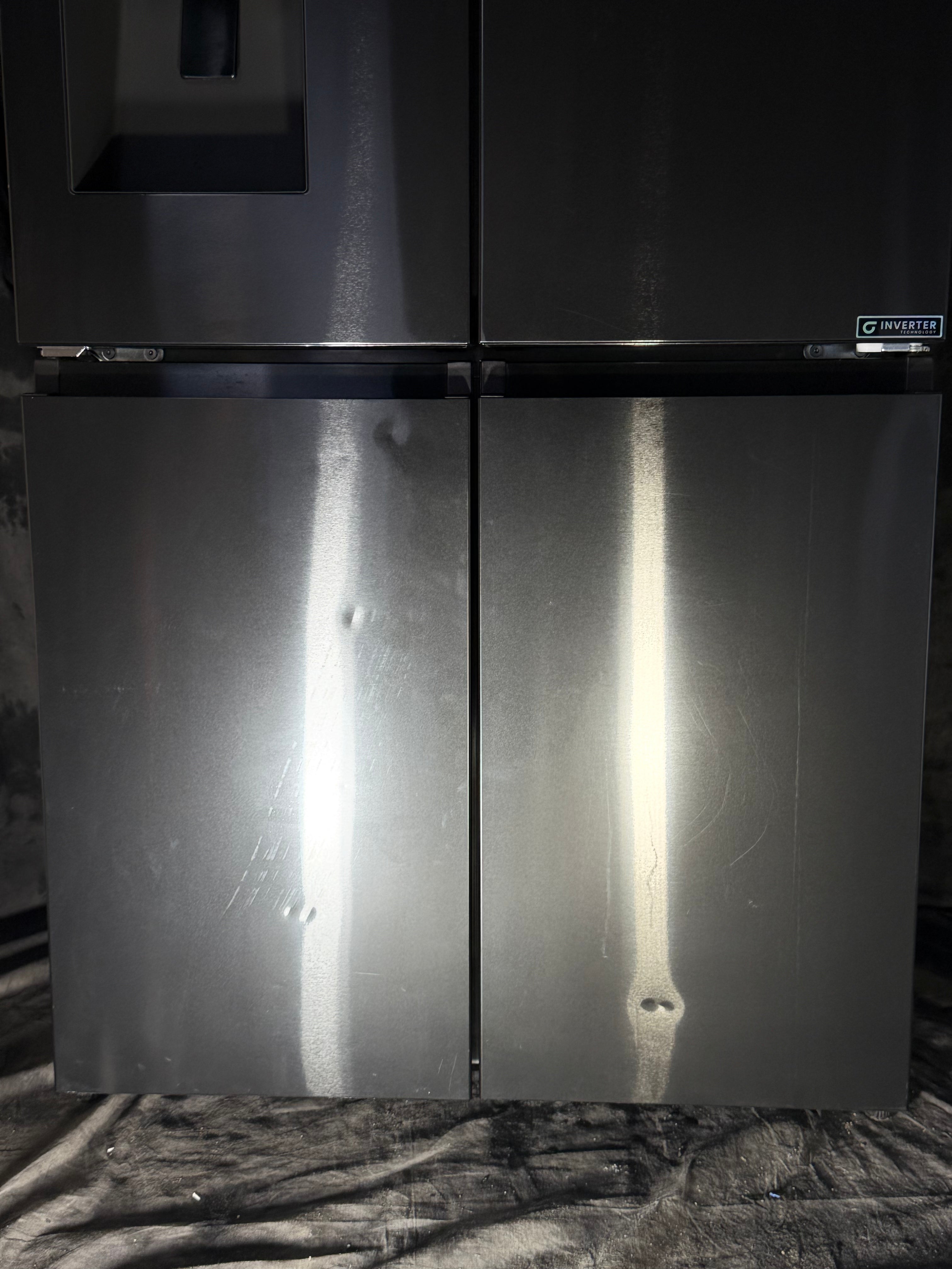 Hisense 632L Side by Side Refrigerator HRSBS633BW