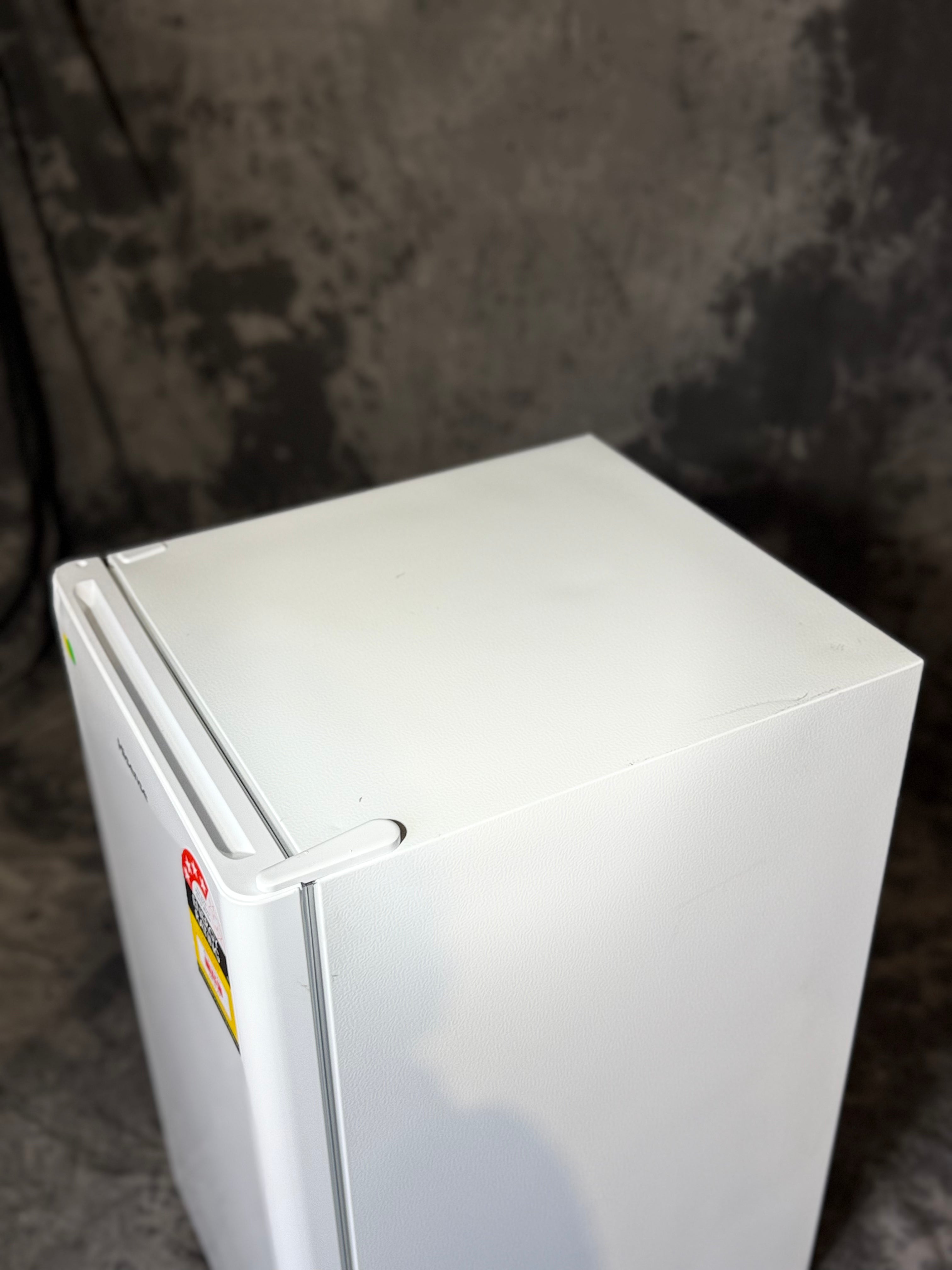 Hisense 124L Bar Fridge HRBF126