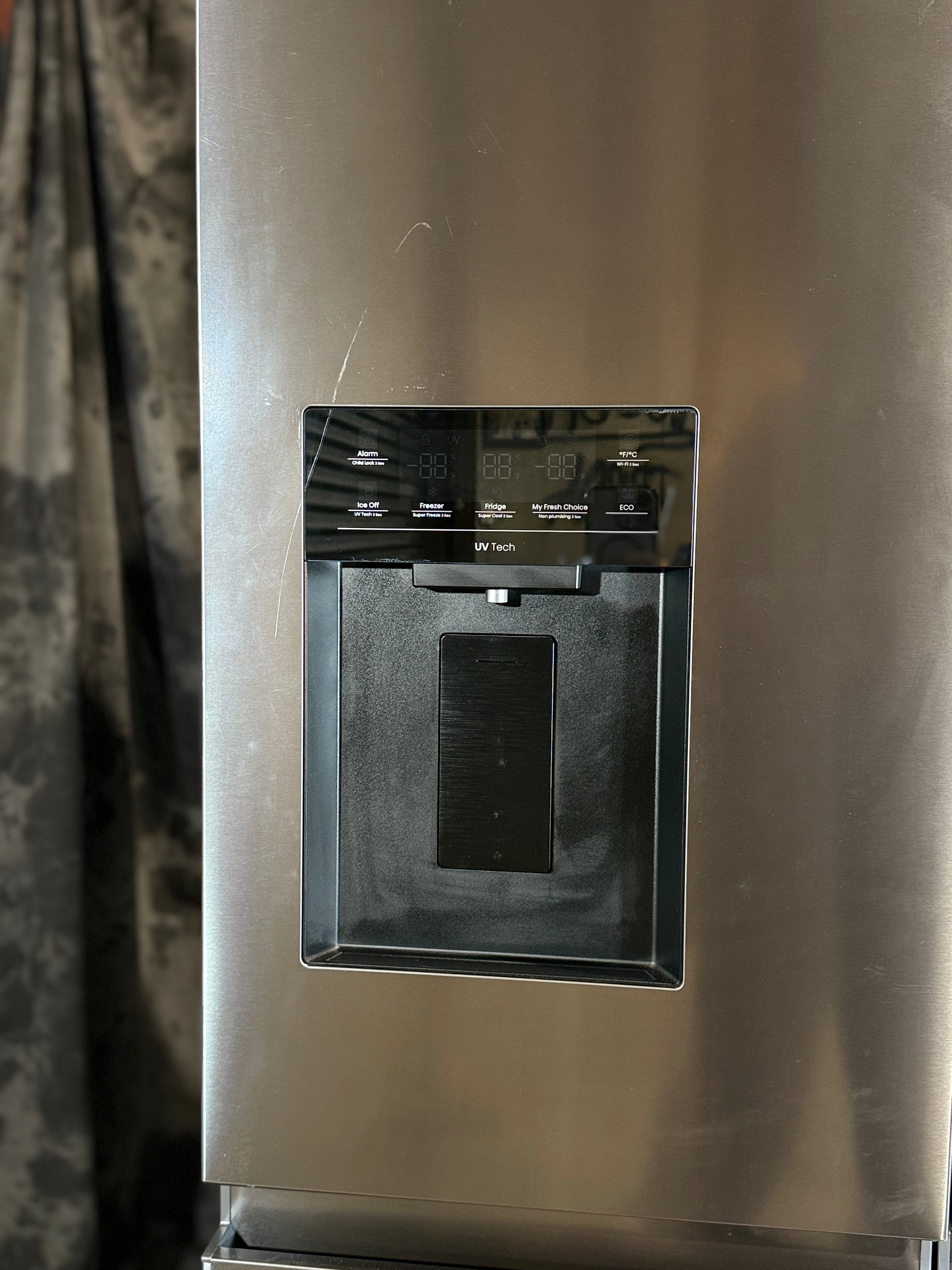 Hisense 640L French Door Refrigerator HRCD640TBW