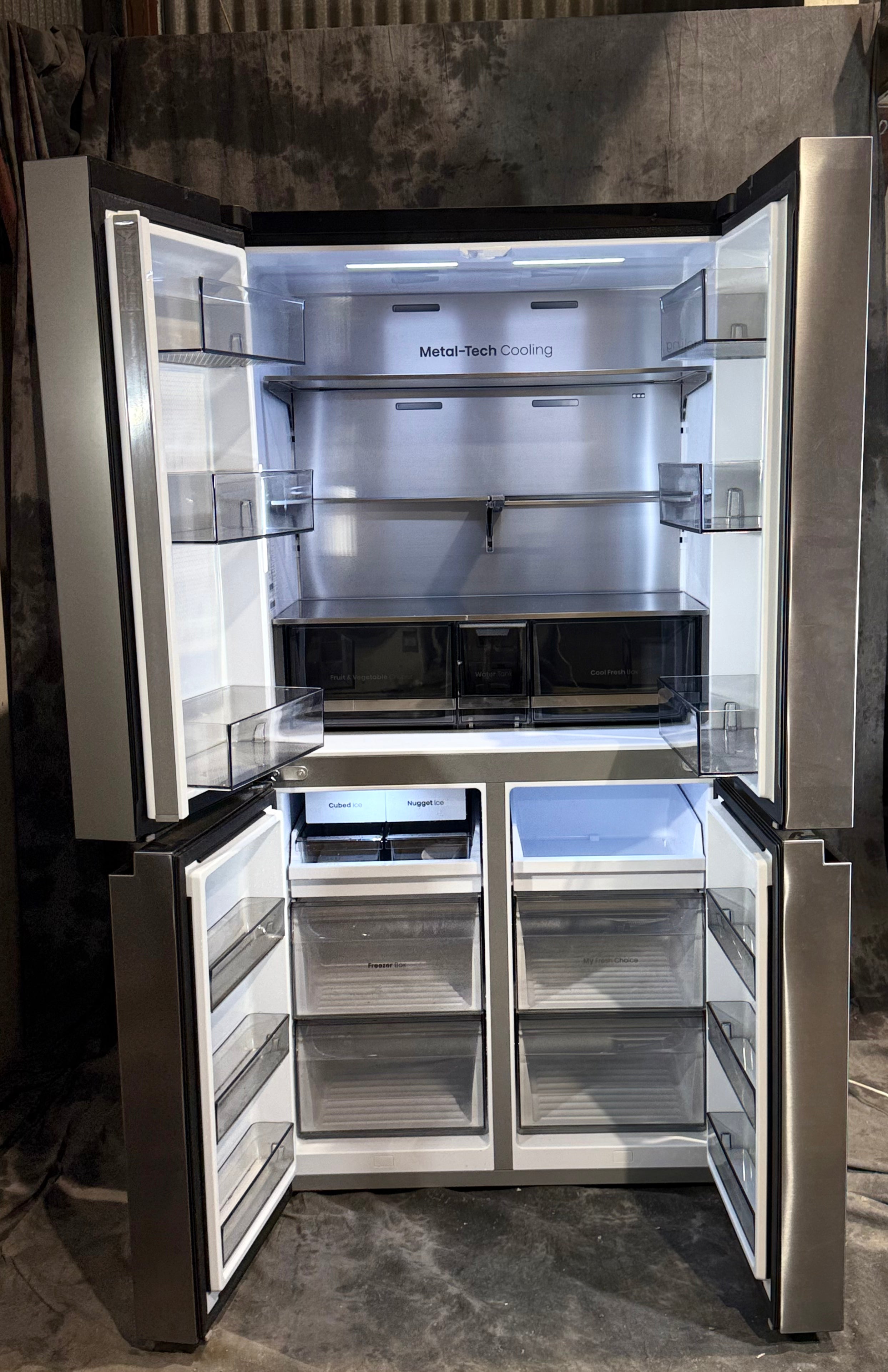 Hisense 640L French Door Refrigerator HRCD640TBW