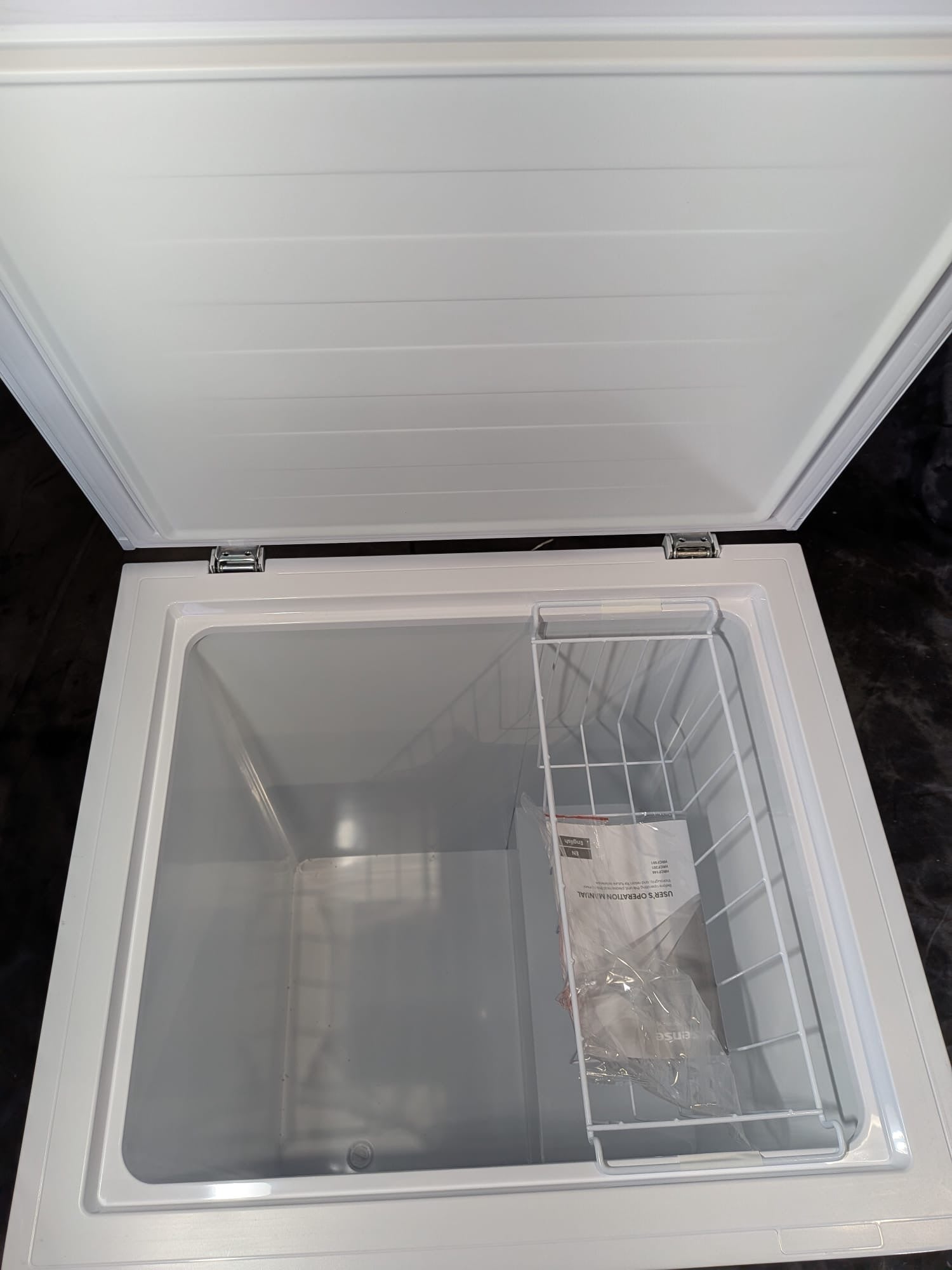 Hisense 145L Hybrid Chest Freezer HRCF146