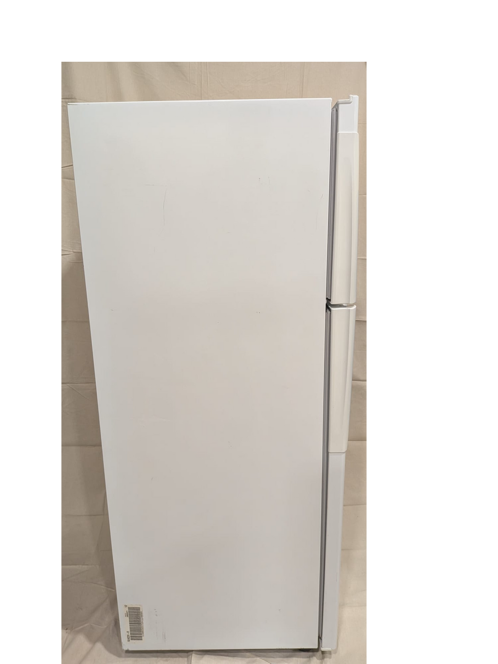 Westinghouse 416L Top Mount Refrigerator RF422V