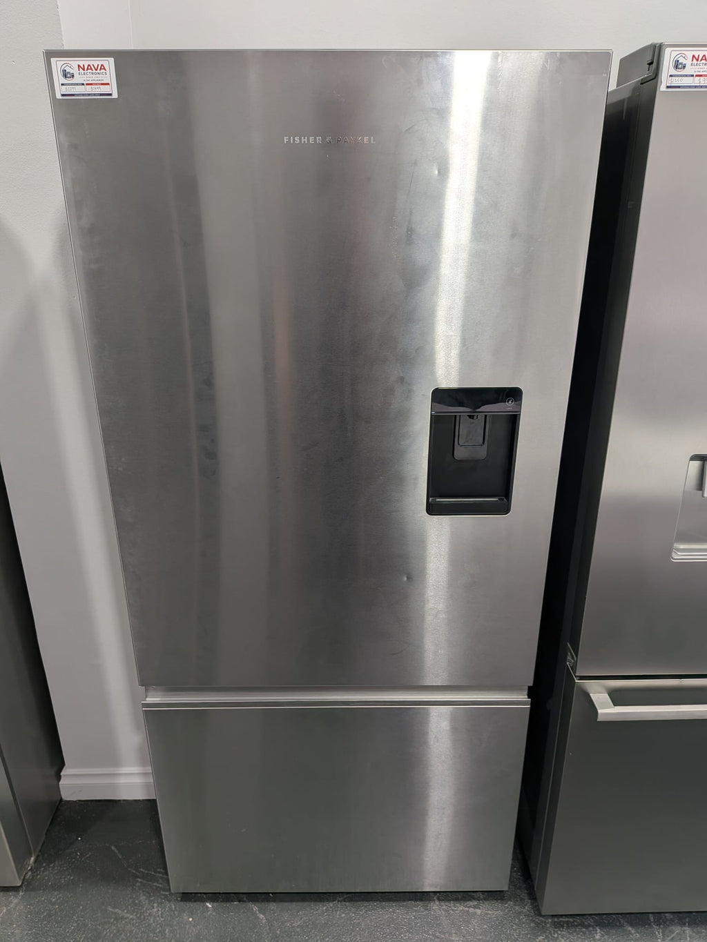 Fisher & Paykel 515L French Door Refrigerator - Stainless Steel
