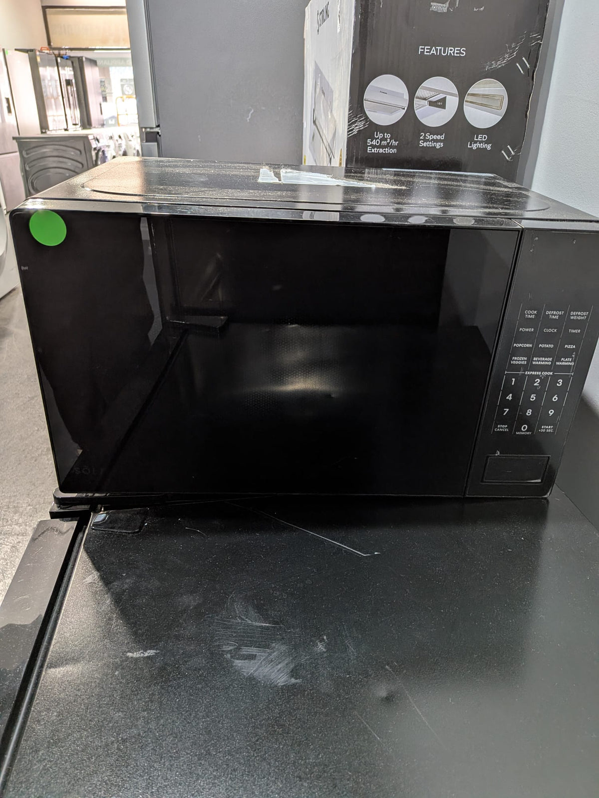 20L 700W Benchtop Microwave
