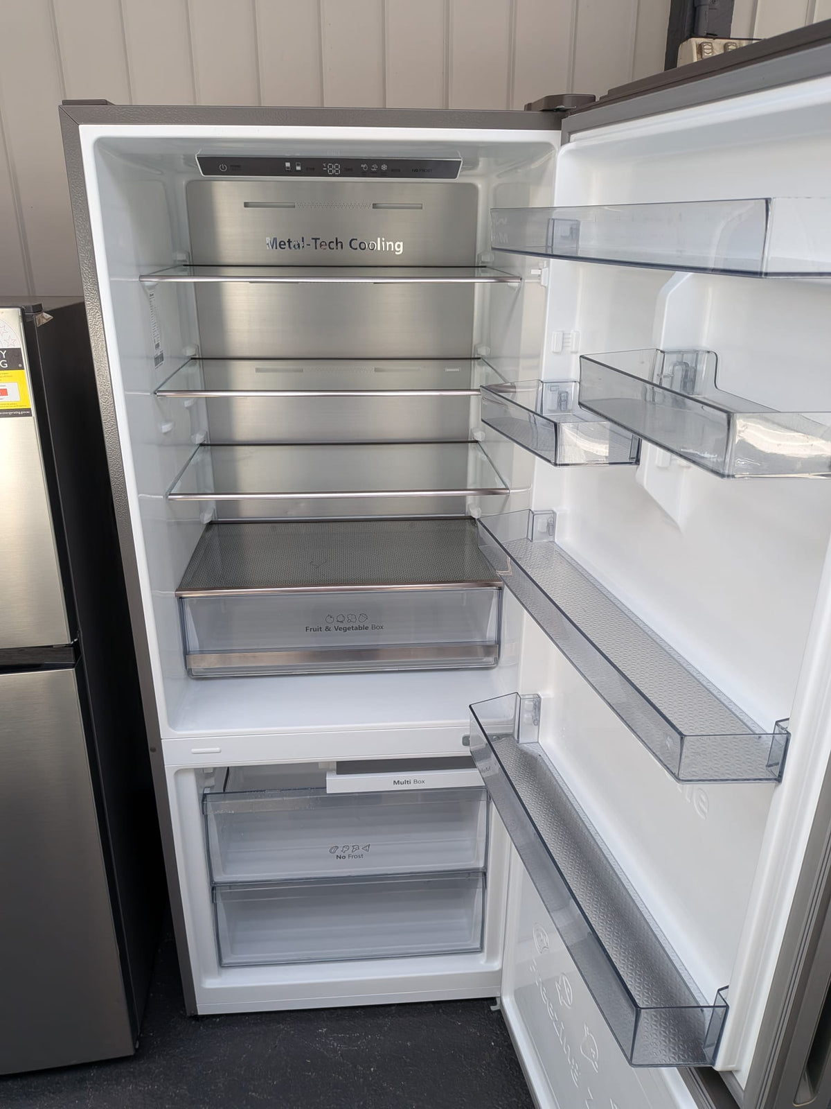 Hisense 417L Bottom Mount Refrigerator – Brushed Steel