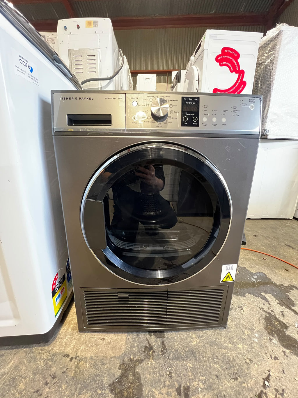 Fisher & Paykel Series 7 - 9kg Heat Pump Dryer Graphite