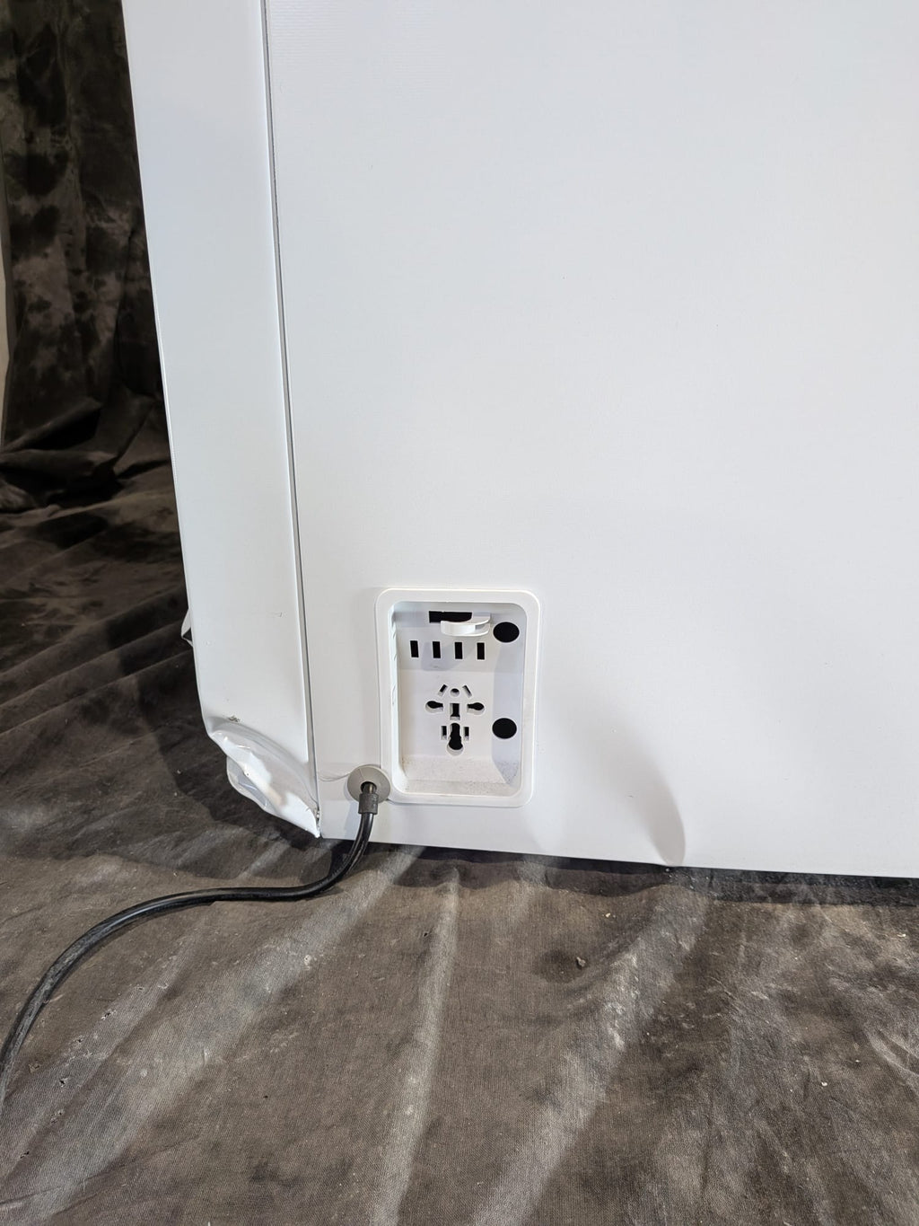 Hisense 300L Hybrid Chest Freezer HRCF301