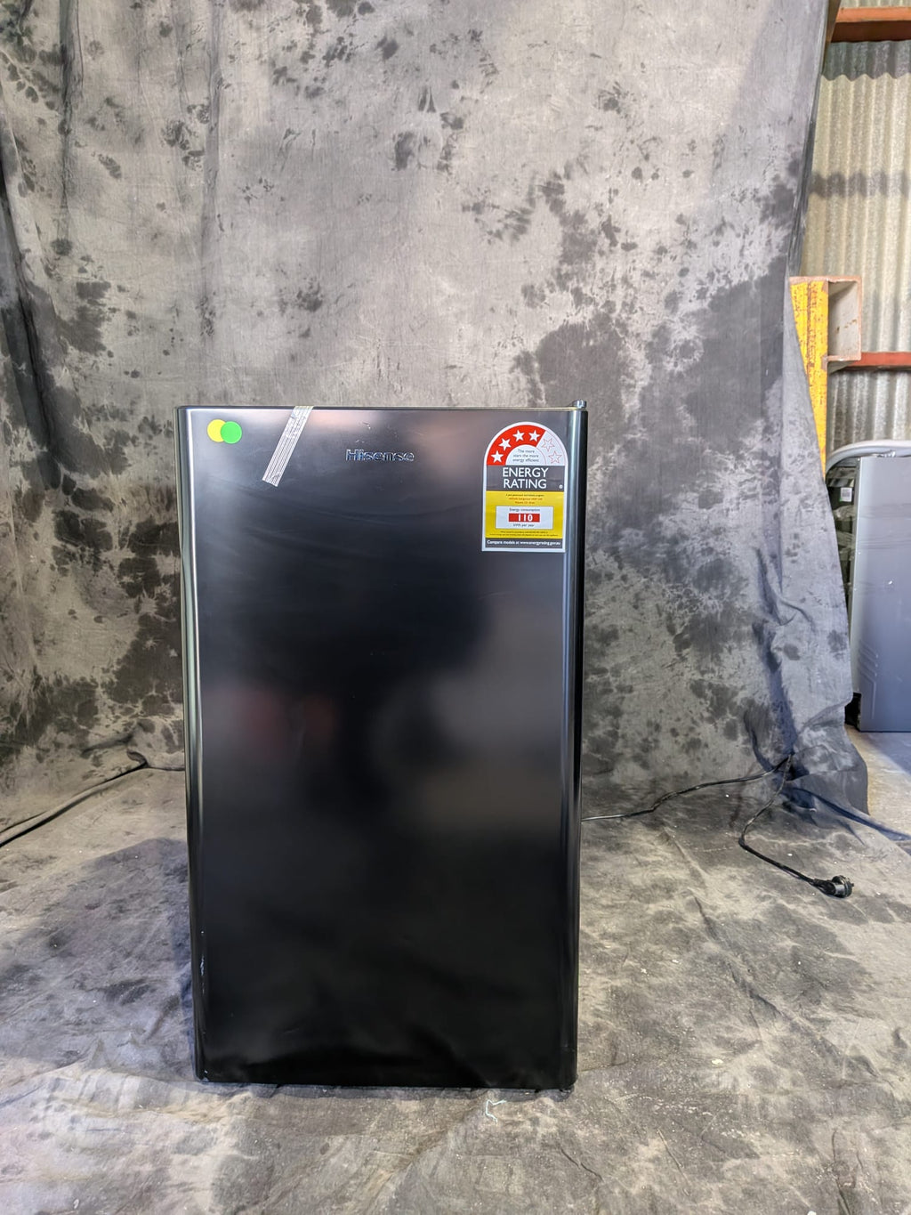 Hisense 124L Bar Fridge HRBF126B (Black)