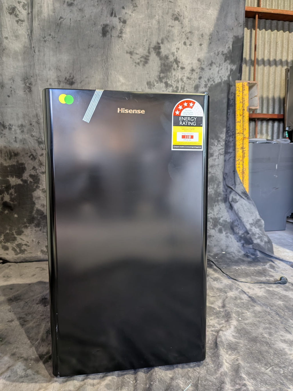 Hisense 124L Bar Fridge HRBF126B (Black)