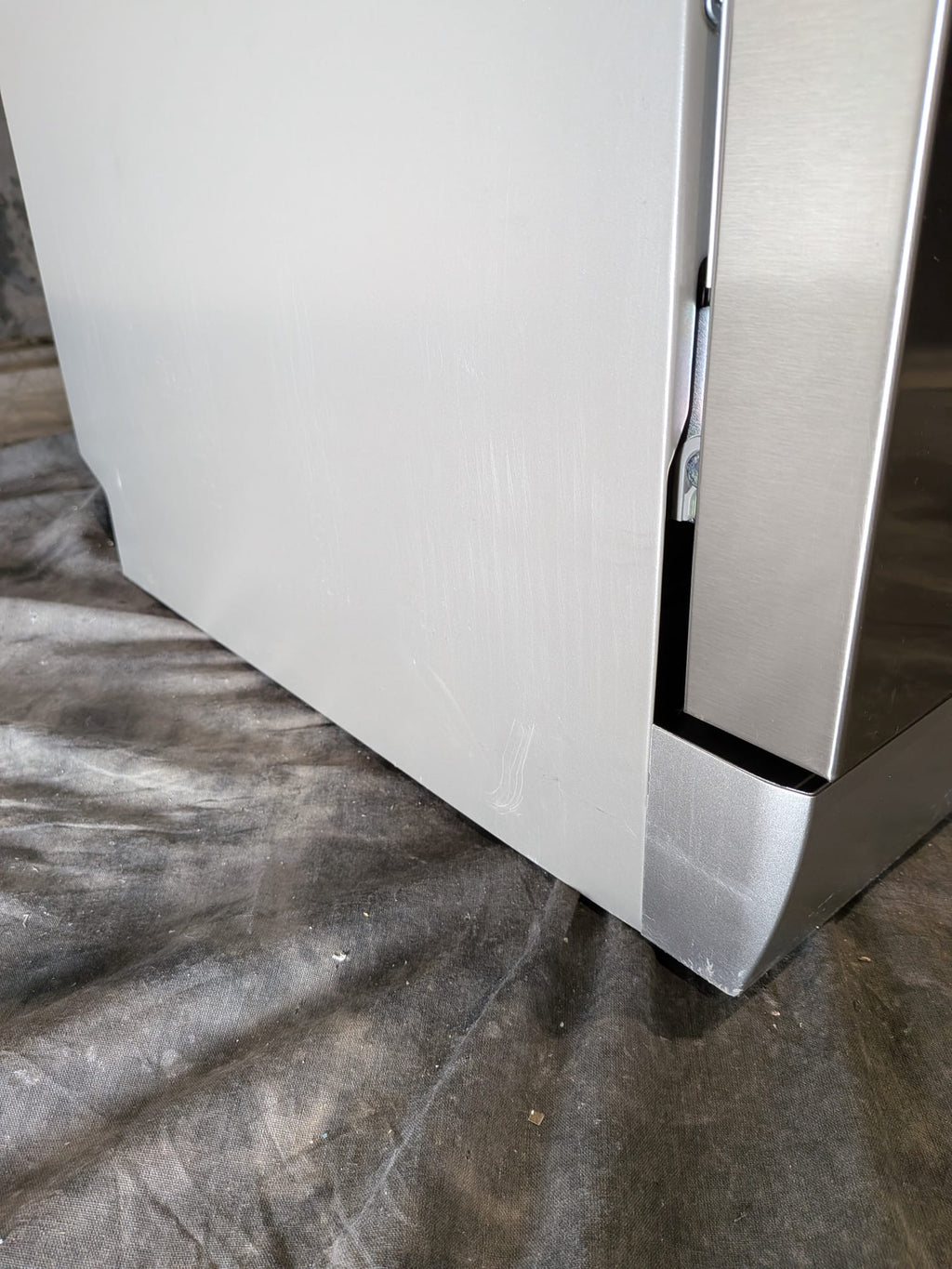 Hisense 60cm Freestanding Dishwasher Stainless Steel HSCE14FS