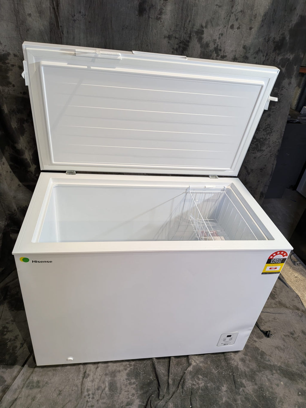 Hisense 300L Hybrid Chest Freezer HRCF301